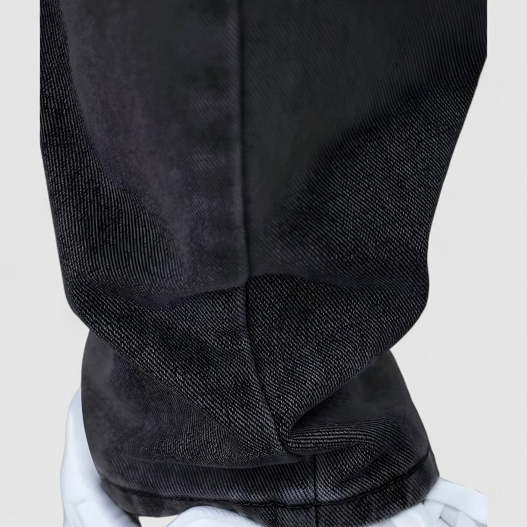 Détail du jean droit homme noir