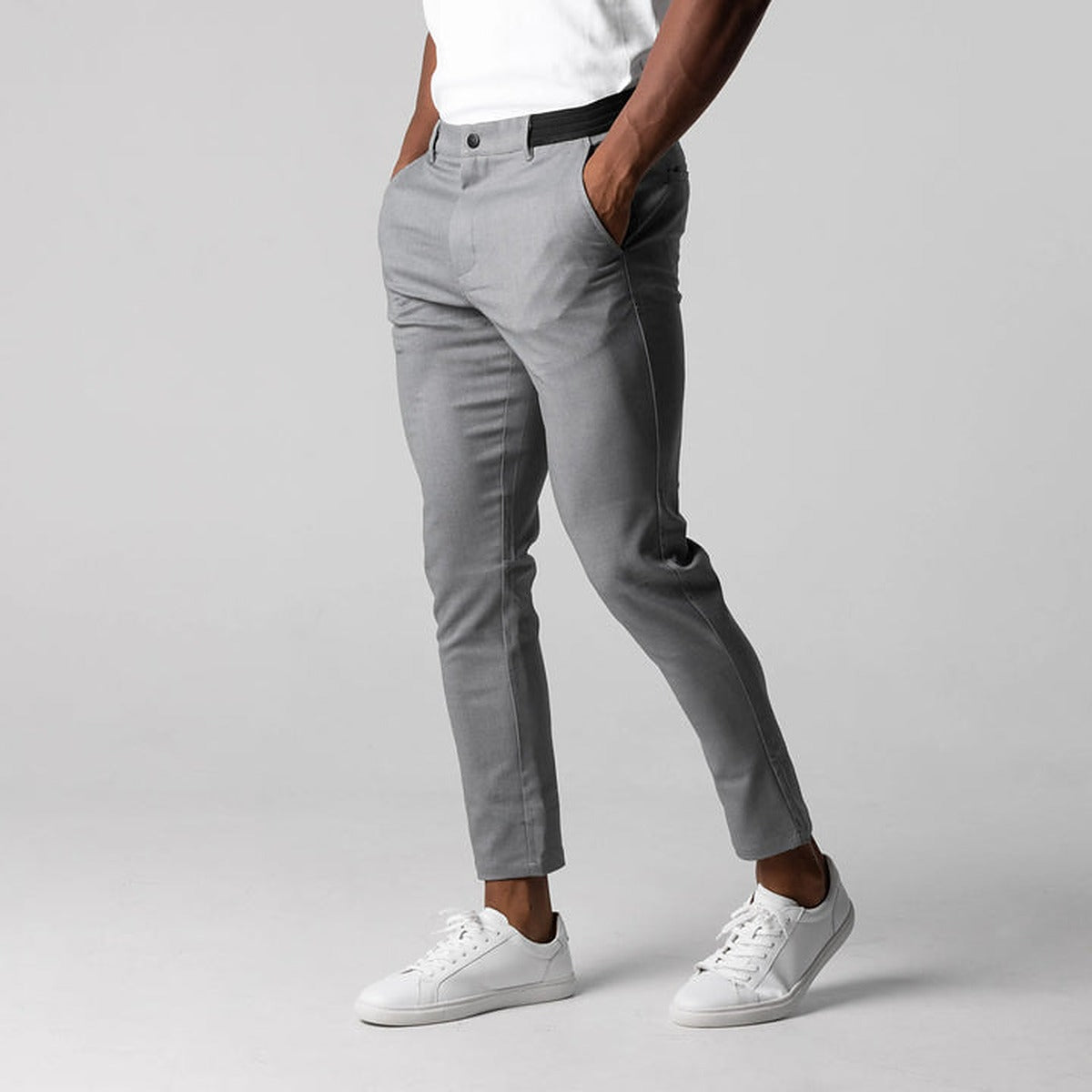 Pantalon chino homme gris coupe ajustée