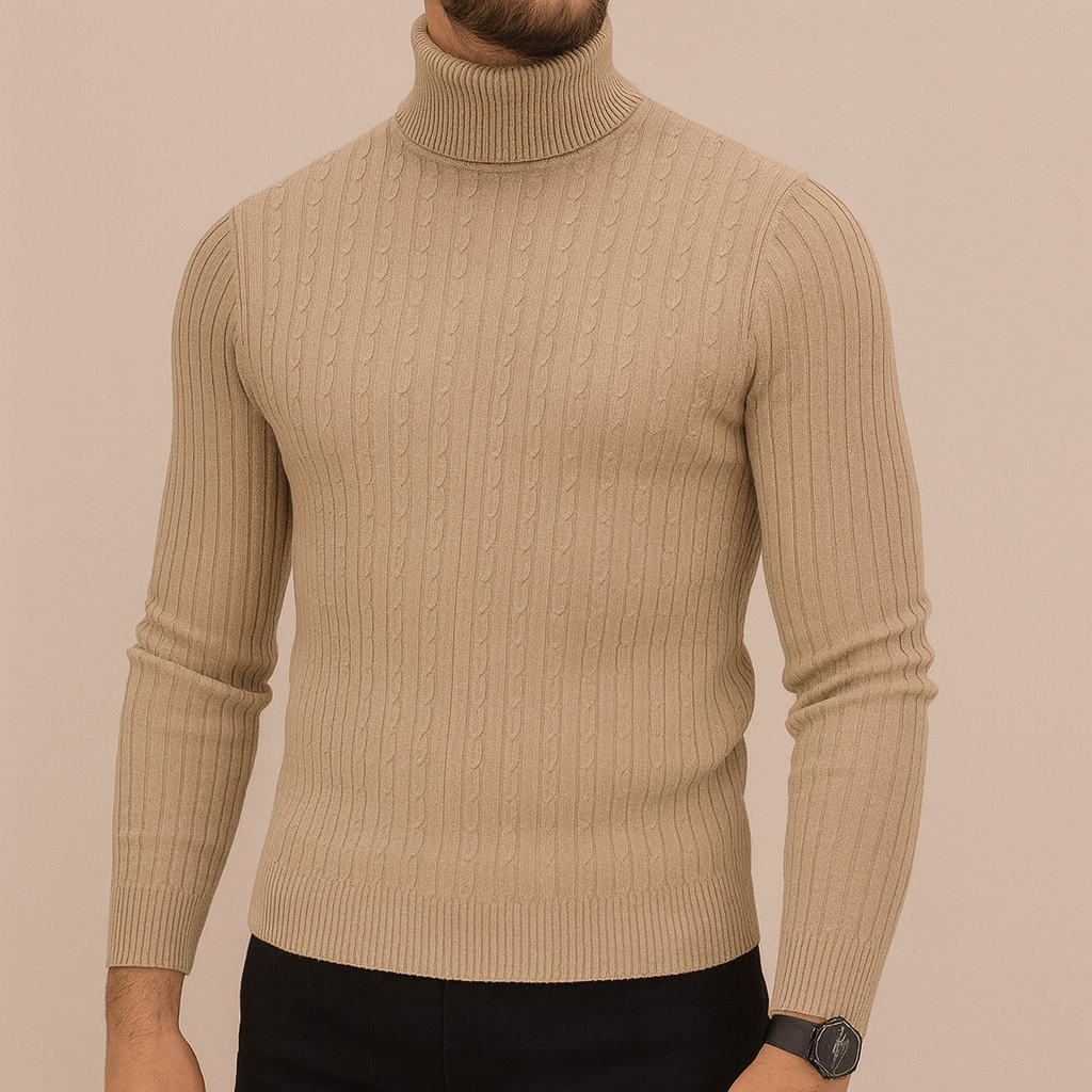 Pull homme beige à col roulé torsadé