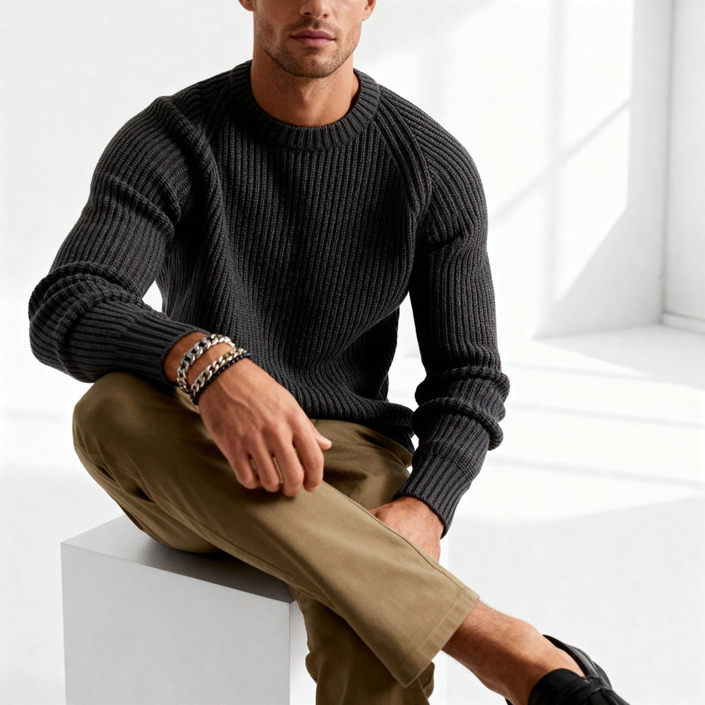 Pull homme gris anthracite à col rond côtelé