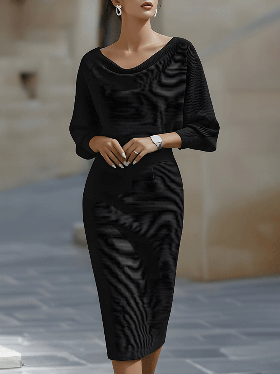 Robe pull femme noire à col bénitier