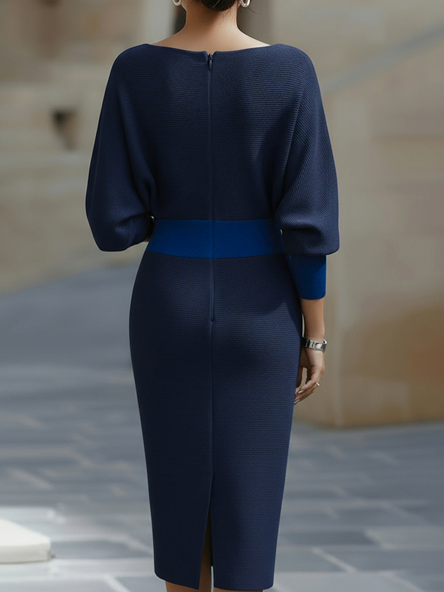 Robe pull femme bleu marine vue de dos