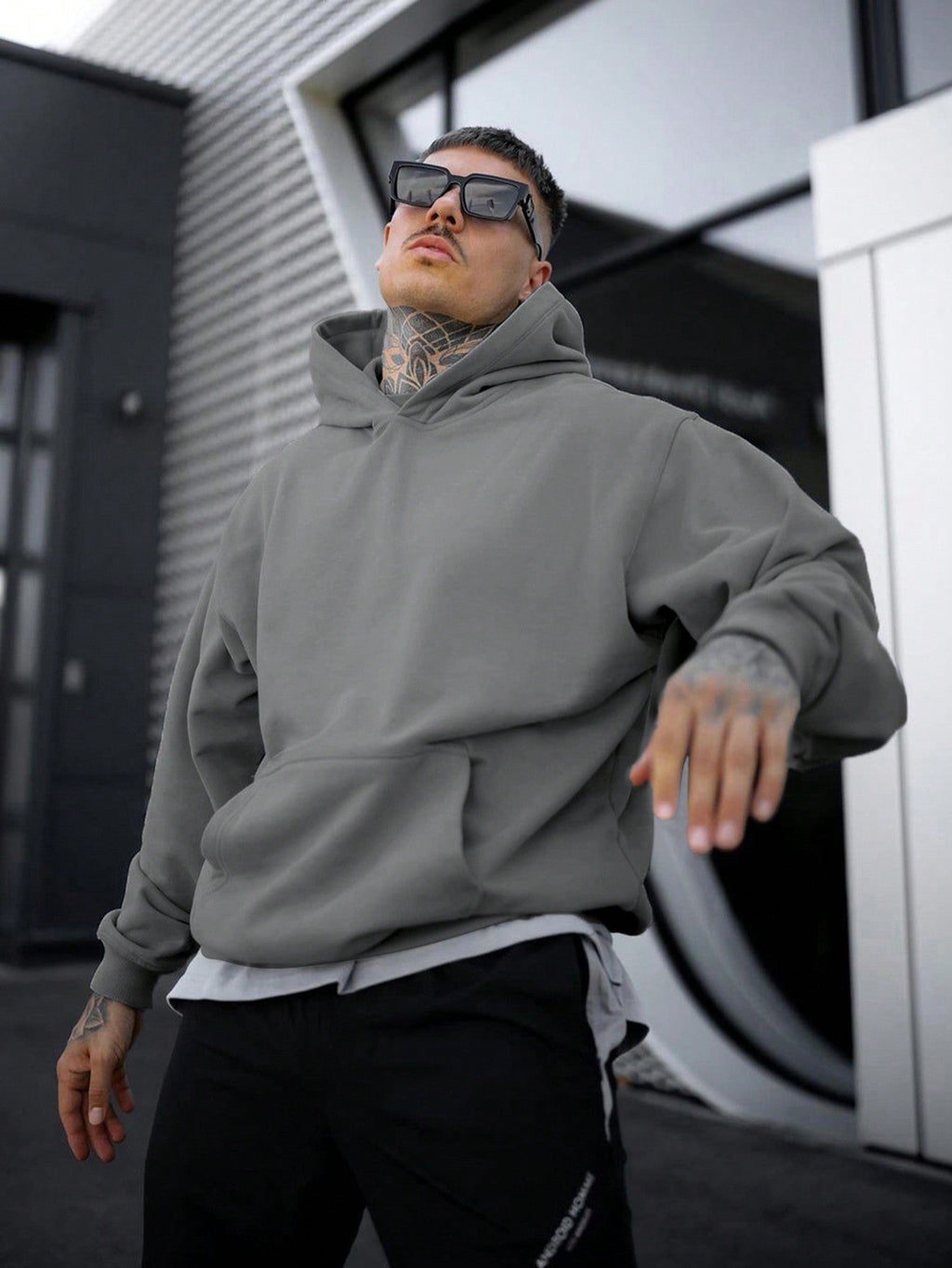 Sweat à capuche homme gris anthracite oversize